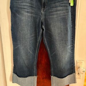 Susan Graver stretch denim girlfriend crop jeans